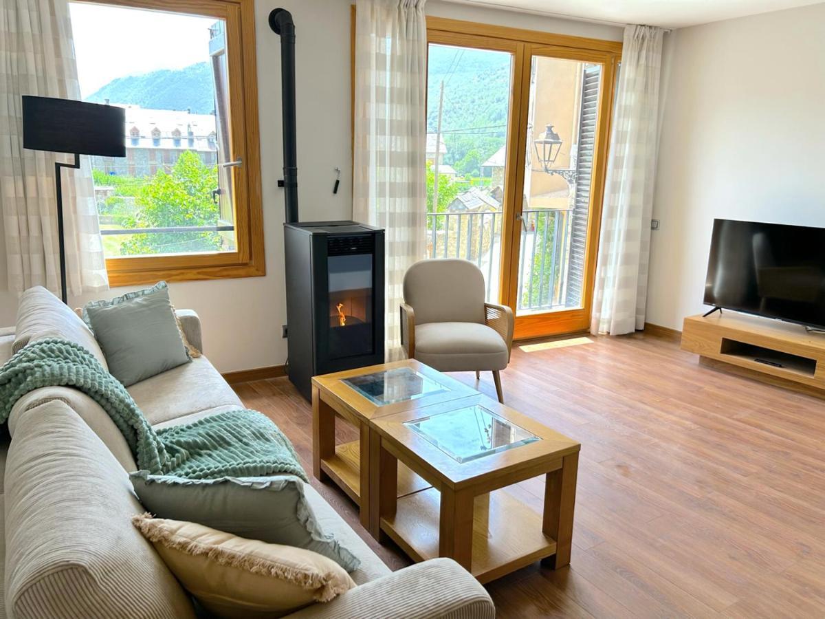 Apartament Al Centre D'Esterri Amb Vistes Uniques By Rural D'Aneu Esterri d'Àneu Eksteriør bilde